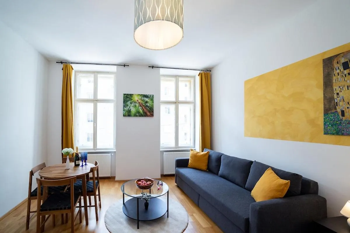 Stylish One Bedroom Apartment With Free Parking Vienna