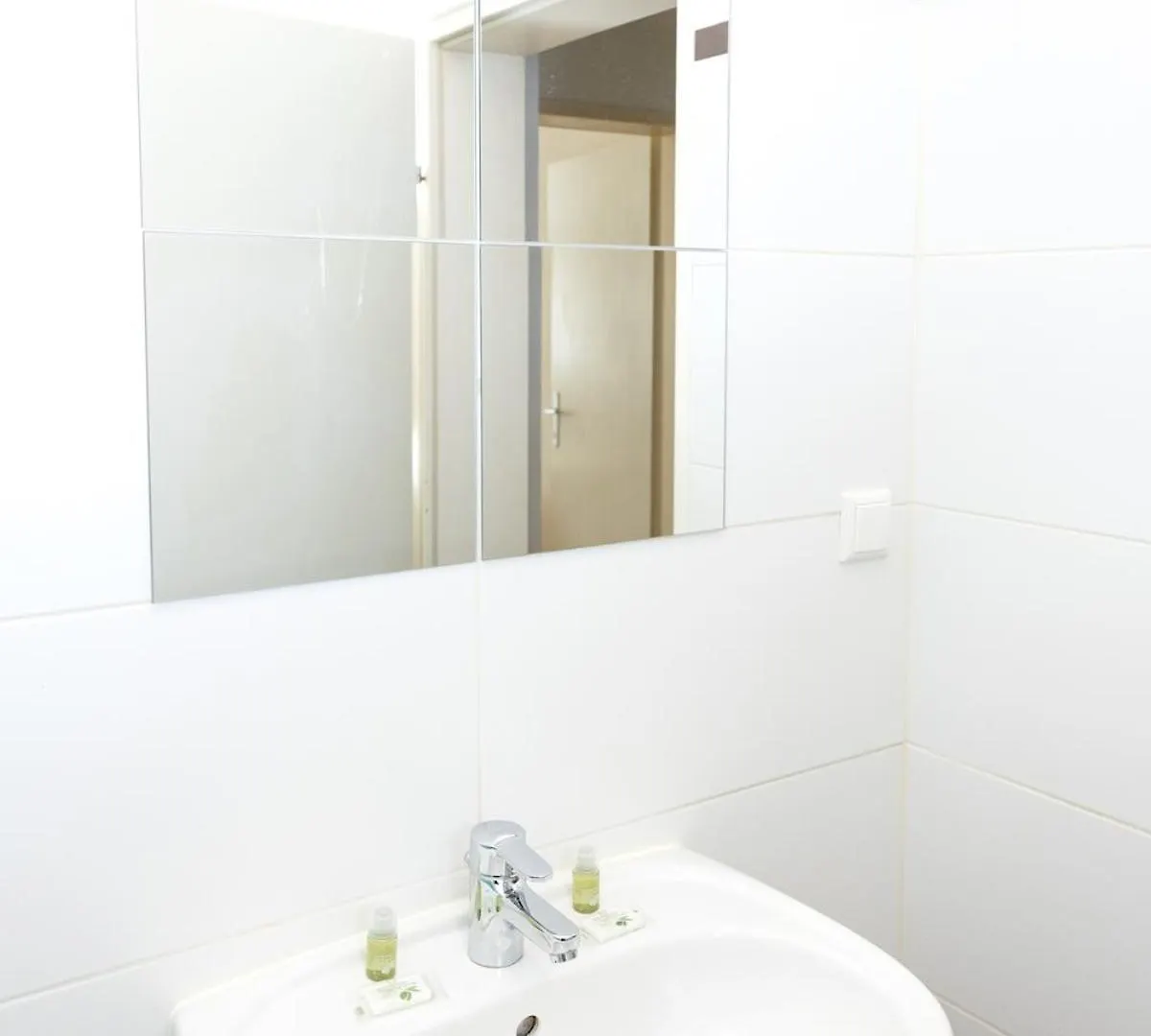 Stylish One Bedroom Apartment With Free Parking Vienna